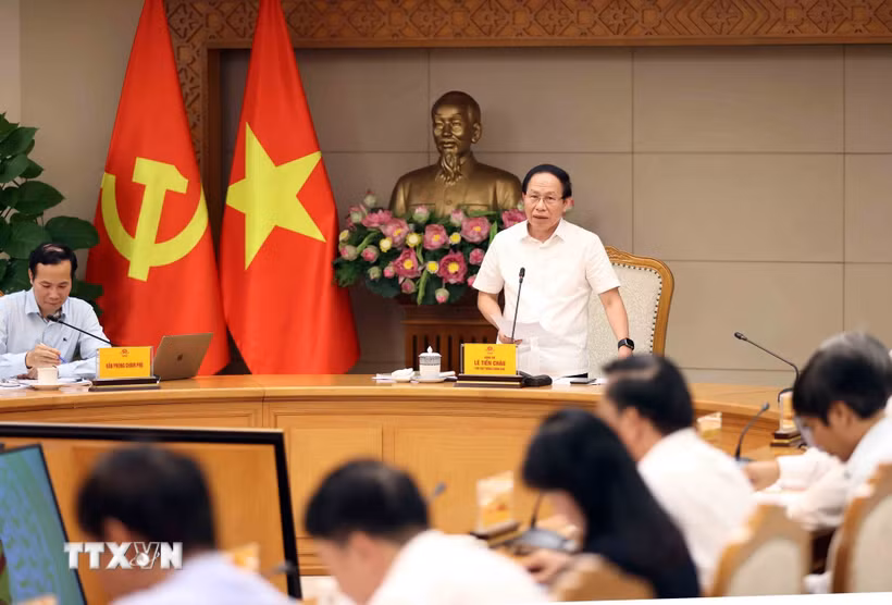 Phó Thủ tướng Lê Tiến Châu phát biểu tại cuộc họp. (Ảnh: An Đăng/TTXVN)