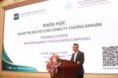 Phó Chủ tịch Ủy ban Chứng khoán Nhà nước Hà Duy Tùng nhấn mạnh quản trị rủi ro đóng vai trò then chốt đối với các công ty chứng khoán. (Ảnh: Vietnam)
