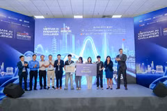 Giải Nhất thuộc về Đội L-GPT 6.7 với dự án Lawgic, nhận giải thưởng trị giá 10.000 USD. (Ảnh: Vietnam+)