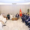 Thủ tướng Phạm Minh Chính tiếp đoàn doanh nghiệp do ông Sheikh Faisal bin Qassim bin Faisal Al-Thani, Chủ tịch Hiệp hội Doanh nghiệp Qatar (QBA) dẫn đầu. (Ảnh: Dương Giang/TTXVN)