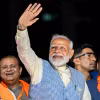 Thủ tướng Ấn Độ Narendra Modi (giữa) tại một sự kiện ở Mumbai. (Ảnh: AFP/TTXVN)