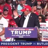 Khoảnh khắc ông Trump bị trúng đạn khi đang vận động tranh cử