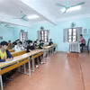 Các thí sinh nghe phổ biến quy chế thi. (Ảnh: Anh Tuấn/TTXVN)