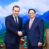 Thủ tướng Phạm Minh Chính tiếp Bộ trưởng Quân đội Pháp Sébastien Lecornu. (Ảnh: Dương Giang/TTXVN)
