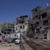 Những ngôi nhà bị phá hủy sau cuộc tấn công của Israel vào trại tị nạn Nuseirat ở Dải Gaza, ngày 8/6. (Ảnh: THX/TTXVN)