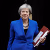 Thủ tướng Anh Theresa May tham dự cuộc họp nội các tuần ở London, Anh. (Ảnh: AFP/TTXVN)