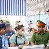 Công an quận 5 đến làm việc tại Bệnh viện Chợ Rẫy để điều tra về vụ việc. (Ảnh: BVCC.)