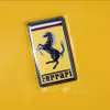 Biểu tượng nhà sản xuất ôtô Ferrari. (Ảnh: AFP/TTXVN)