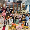 Gia đình sum họp. (Ảnh: Đỗ Quyên/Vietnam+)