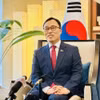 Đại sứ Đặc mệnh Toàn quyền Hàn Quốc tại Việt Nam Choi Young Sam trả lời phỏng vấn TTXVN. (Ảnh: Việt Đức/TTXVN)