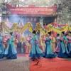 Lễ hội truyền thống Đền Kim Liên thờ thần Cao Sơn Đại Vương. (Ảnh: Tuấn Đức/TTXVN) 