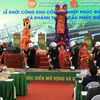 Lãnh đạo tỉnh Hải Dương và chủ đầu tư động thổ khởi công xây dựng Khu Công nghiệp Phúc Điền mở rộng. (Ảnh: Tiến Vĩnh/TTXVN)
