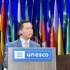 Thứ trưởng Ngoại giao Hà Kim Ngọc, Chủ tịch Ủy ban quốc gia UNESCO Việt Nam phát biểu tại phiên toàn thể Kỳ họp lần thứ 42 của UNESCO. (Ảnh: Thu Hà/TTXVN) 