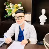 Bác sỹ "dởm" tốt nghiệp ngành văn hóa nhưng... vẫn thực hiện khám, chữa bệnh cho nhiều người dân tại Gia Lai. (Ảnh: Quang Thái/TTXVN)