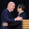 Thủ tướng Phạm Minh Chính và Thủ tướng New Zealand Christopher Luxon tại buổi gặp báo chí. (Ảnh: Dương Giang/TTXVN)
