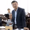 Ông Hoàng Sỹ Bích, Giám đốc Sở Nông nghiệp và Phát triển Nông thôn Lâm Đồng trả lời phóng viên vụ bò sữa chết hàng loạt. (Ảnh: Chu Quốc Hùng/TTXVN)