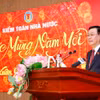 Chủ tịch Quốc hội Vương Đình Huệ chúc Tết cán bộ, công chức, người lao động Kiểm toán nhà nước. (Ảnh: Nhan Sáng/TTXVN)