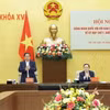 Thủ tướng Phạm Minh Chính và Phó Chủ tịch Thường trực Quốc hội Trần Thanh Mẫn đồng chủ trì hội nghị. (Ảnh: Dương Giang/TTXVN)