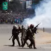 Cảnh sát đụng độ với người biểu tình phản đối Dự luật Tài chính 2024 ở Nairobi, ngày 25/6. (Nguồn: Reuters)