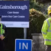 Lực lượng chức năng tại viện dưỡng lão Gainsborough. (Nguồn: The Times)