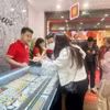 Giá vàng SJC điểu chỉnh tăng 200.000 đồng theo đà thế giới. (Ảnh: PV/Vietnam+)