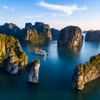 Du thuyền hoạt động trên vùng vịnh Hạ Long. (Ảnh: Lux Group/Vietnam+)
