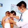 Trẻ mắc bệnh sởi được điều trị tại Bệnh viện Nhi đồng 1 Thành phố Hồ Chí Minh. (Ảnh: Đinh Hằng/TTXVN)