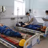 Sau khi dùng bữa trưa ngày 27/6, hàng chục công nhân của Nhà máy Đóng tàu Sông Cấm (Hải Phòng) phải nhập viện cấp cứu. (Ảnh: Hoàng Ngọc/TTXVN)