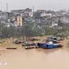 Lũ lên cao gây ngập lụt, cảnh báo cấp độ rủi ro thiên tai do lũ tại Hà Nội ở cấp 2. (Ảnh: Minh Quyết/TTXVN)