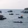Du thuyền phục vụ du khách tham quan, du lịch, trải nghiệm trên vùng biển đảo Phú Quốc (Kiên Giang). (Ảnh: Lê Huy Hải/TTXVN)