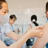 Bộ Y tế cấp phép lưu hành và sử dụng trong phòng ngừa bệnh sốt xuất huyết cho người dân từ 4 tuổi trở lên. (Ảnh: Minh Quyết/TTXVN)