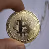 Đồng tiền điện tử Bitcoin. (Ảnh: AFP/TTXVN) 