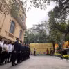 Bí thư Thành ủy Đinh Tiến Dũng và lãnh đạo thành phố dâng hương kỷ niệm 120 năm ngày sinh đồng chí Trần Phú. (Ảnh: Minh Ngọc/TTXVN)