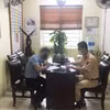  Ông Nguyễn Chí T làm việc với lực lượng chức năng. (Nguồn: laodong.vn)