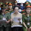 Bị cáo Trương Mỹ Lan tại phiên tòa ngày 4/4. (Ảnh: Thanh Vũ/TTXVN)