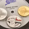 Đồng tiền xu kỷ niệm in hình ca sỹ-nhạc sỹ George Michael. (Nguồn: PA)