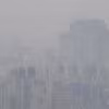 Tình trạng bụi mịn tại thủ đô Seoul, Hàn Quốc hồi tháng 11/2023. (Ảnh: AFP/TTXVN)