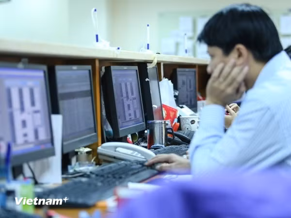 Chốt phiên giao dịch 29/9, VN-Index giảm 2,95 điểm xuống 1.777,73 điểm.. (Ảnh: Vietnam+)