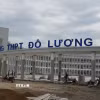 Năm học 2026 - 2027, trường THPT Đô Lương 1 được đầu tư xây mới với tổng vốn đầu tư hơn 100 tỷ đồng, đáp ứng yêu cầu dạy học Chương trình Giáo dục phổ thông mới. (Ảnh: Bích Huệ/TTXVN)