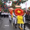 Các đại biểu Trung ương và địa phương dâng hoa, dâng hương tưởng nhớ Anh hùng dân tộc Nguyễn Trung Trực. (Ảnh: Văn Sĩ/TTXVN)