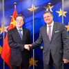 Phó Chủ tịch điều hành Ủy ban châu Âu Maros Sefcovic (phải) và Phó Thủ tướng Trung Quốc Đinh Tiết Tường tại cuộc gặp ở Brussels, Bỉ, ngày 18/6/2024. Ảnh: THX/TTXVN