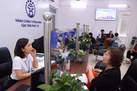 Xem xét thí điểm không công chứng giao dịch bất động sản hợp đồng tặng cho