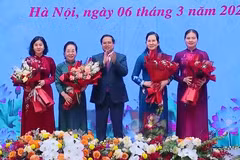 Thủ tướng: Cần có thêm giải thưởng vinh danh phụ nữ Việt Nam 