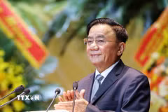 Đồng chí Trần Cẩm Tú, Ủy viên Bộ Chính trị, Thường trực Ban Bí thư phát biểu chỉ đạo tại Đại hội Hội Nông dân Việt Nam lần thứ IX. (Ảnh: Hoàng Hiếu/TTXVN)