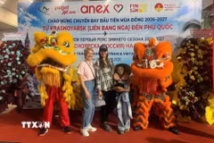 Du khách Nga đến đặc khu Phú Quốc (An Giang). (Ảnh: TTXVN phát)