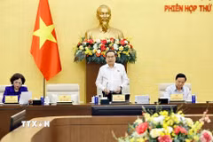 Chủ tịch Quốc hội Trần Thanh Mẫn phát biểu khai mạc Phiên họp thứ 7 của Ủy ban Thường vụ Quốc hội. (Ảnh: Doãn Tấn/TTXVN)