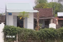 Nhà bà Lê Thị Rớt (phường Nhơn Hòa, thị xã An Nhơn, tỉnh Bình Định) được xóa nhà tạm. (Ảnh: Đình Quân/TTXVN)