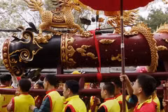 Tưng bừng lễ hội rước pháo Đồng Kỵ ở Bắc Ninh