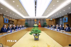Thủ tướng Lê Minh Hưng tiếp Bộ trưởng Ngoại giao Cộng hòa Belarus Maxim Ryzhenkov. (Ảnh: Dương Giang/TTXVN)