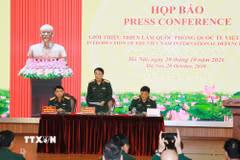 Thiếu tướng Nguyễn Xuân Thủy, Phó Cục trưởng Cục Tuyên huấn phát biểu. (Ảnh: Trọng Đức/TTXVN)